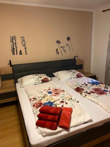 Villa Zivahna Hisa à Sveti Jurij ob Scavnici Extérieur photo